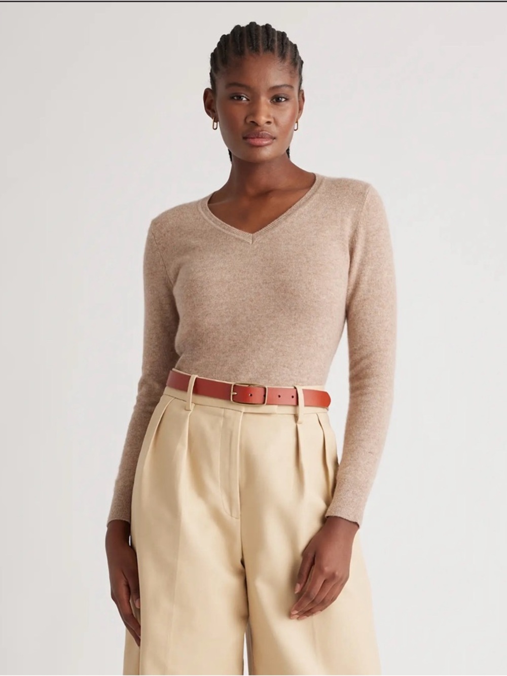 Quince Classic V-Neck Women's Sweater in Beige